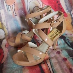 New! Micheal kors platform nude strappy sandals